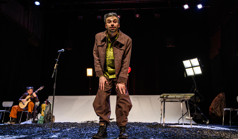 Photo de LARA HERBINIA  