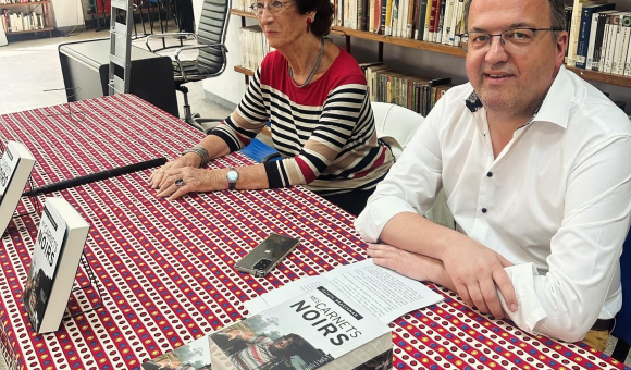 Avec son éditeur Olivier Weyrich